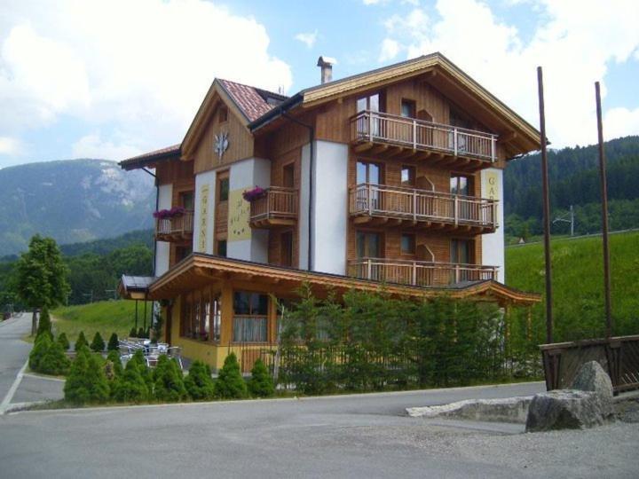 كوميزادورا Residence Garni Il Giglio المظهر الخارجي الصورة